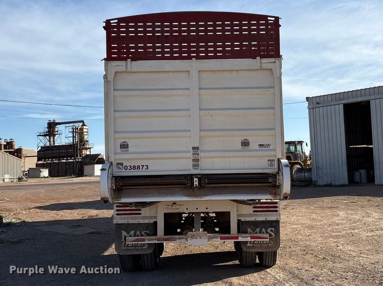 image for item FC2065 2021 Durahaul silage trailer