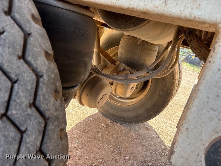 image for item FC2065 2021 Durahaul silage trailer