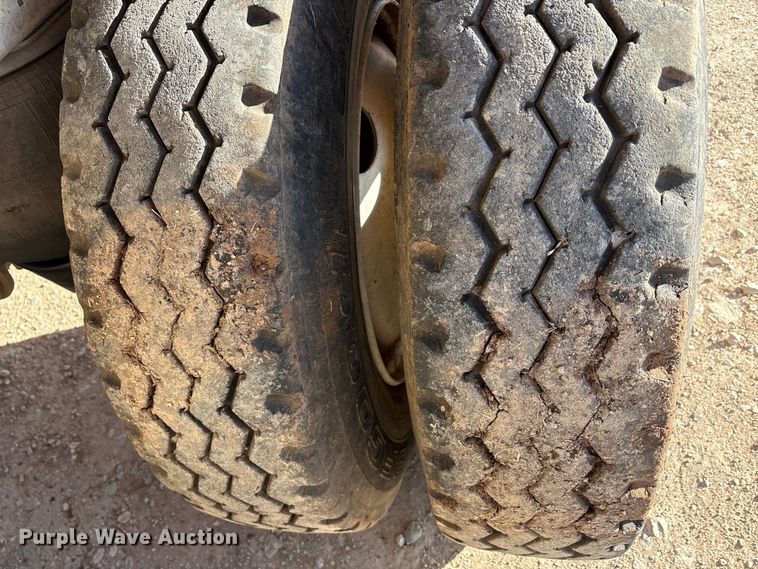 image for item FC2065 2021 Durahaul silage trailer