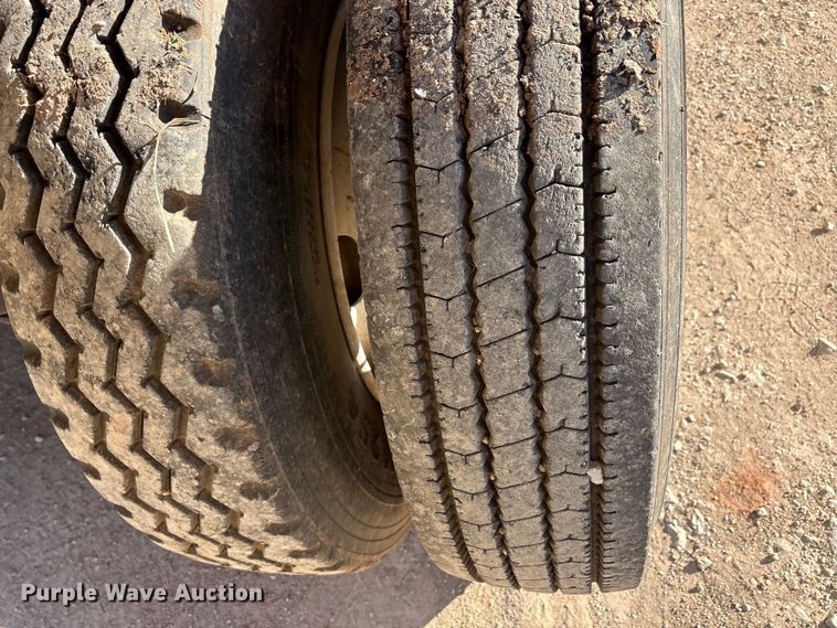 image for item FC2065 2021 Durahaul silage trailer