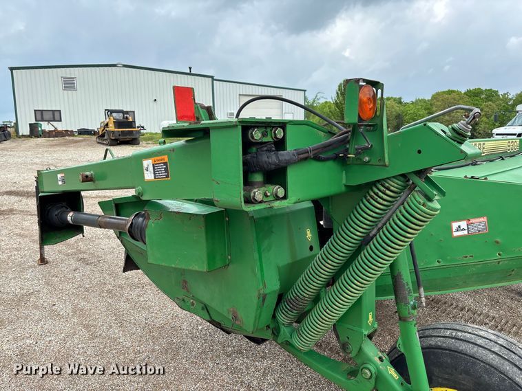image for item FC5623 1996 John Deere 930 swather / windrower