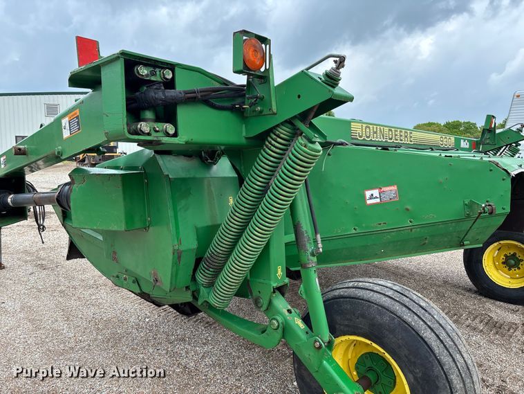 image for item FC5623 1996 John Deere 930 swather / windrower