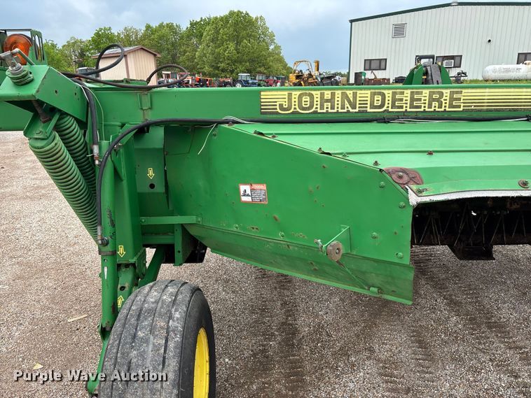 image for item FC5623 1996 John Deere 930 swather / windrower