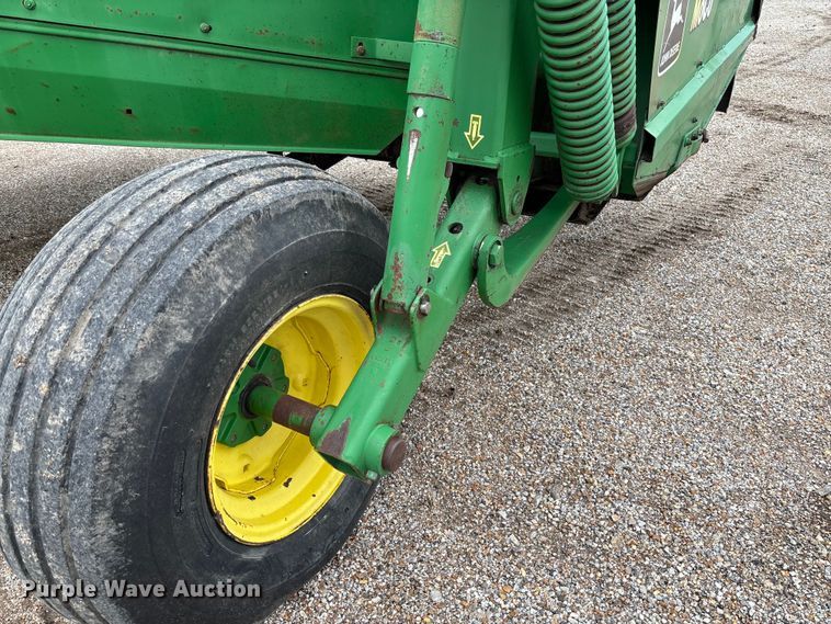 image for item FC5623 1996 John Deere 930 swather / windrower