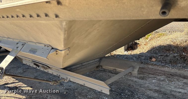 image for item FG0007 2008 Timpte Timpte grain trailer