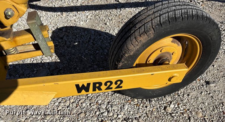 image for item FG0008 2003 Vermeer WR22 hay rake