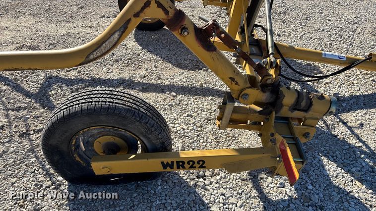 image for item FG0008 2003 Vermeer WR22 hay rake
