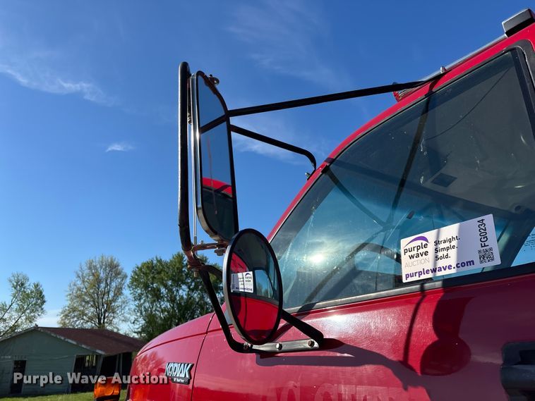 image for item FG0234 1990 GMC C7 grain truck