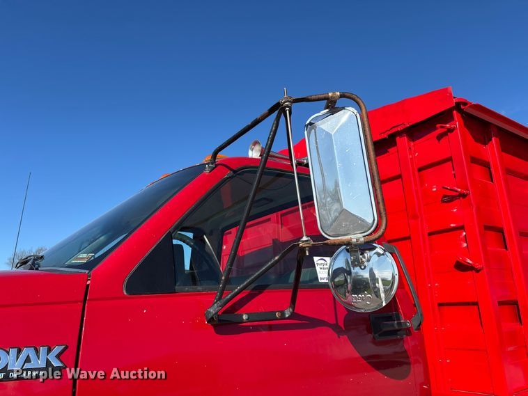 image for item FG0234 1990 GMC C7 grain truck