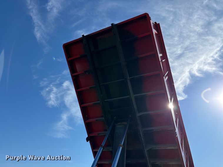 image for item FG0234 1990 GMC C7 grain truck