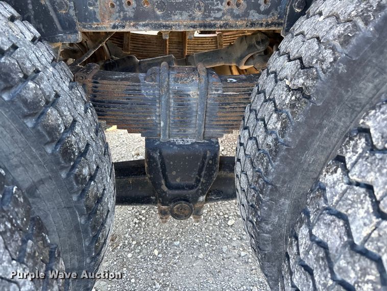 image for item FG0234 1990 GMC C7 grain truck