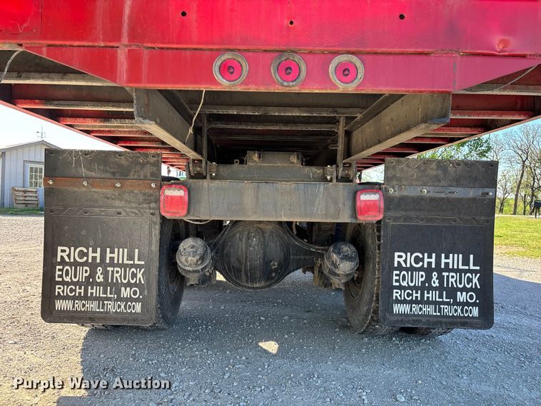 image for item FG0234 1990 GMC C7 grain truck