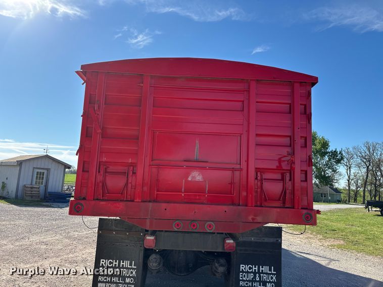 image for item FG0234 1990 GMC C7 grain truck