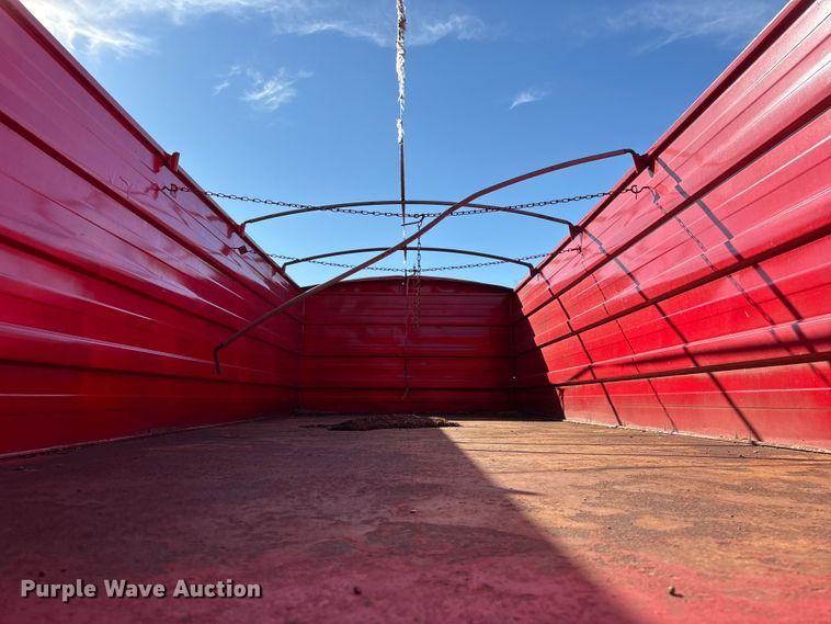 image for item FG0234 1990 GMC C7 grain truck