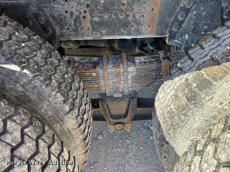 image for item FG0234 1990 GMC C7 grain truck