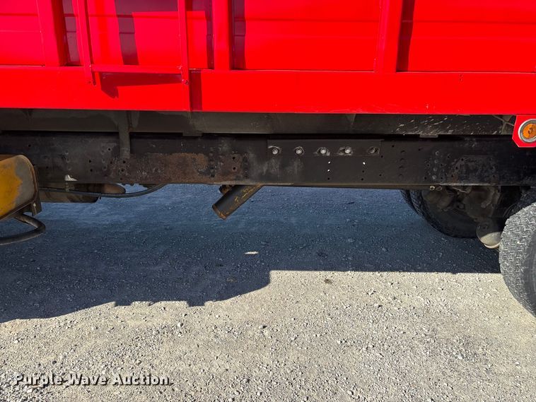 image for item FG0234 1990 GMC C7 grain truck