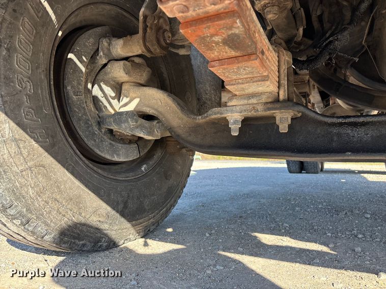 image for item FG0234 1990 GMC C7 grain truck