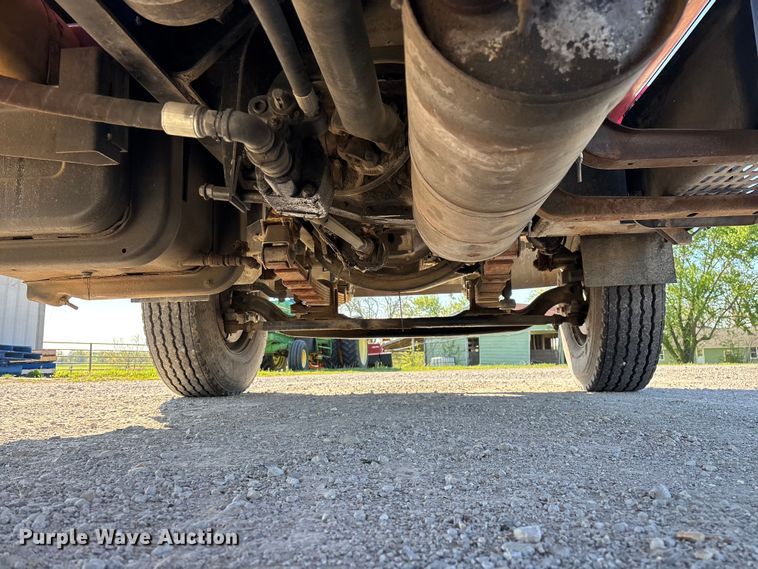 image for item FG0234 1990 GMC C7 grain truck