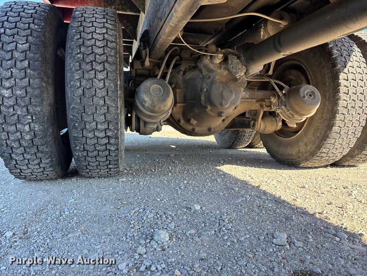 image for item FG0234 1990 GMC C7 grain truck