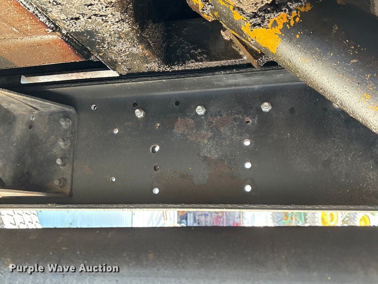 image for item FG0234 1990 GMC C7 grain truck