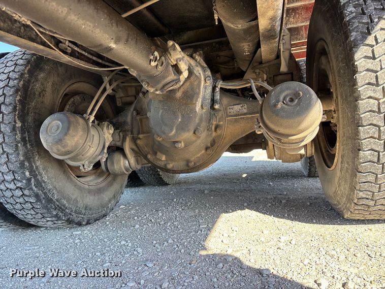 image for item FG0234 1990 GMC C7 grain truck