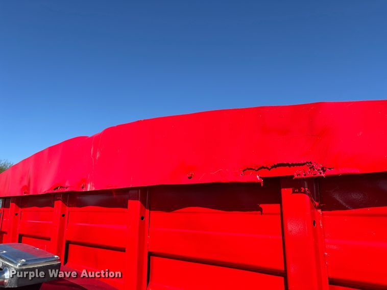 image for item FG0234 1990 GMC C7 grain truck