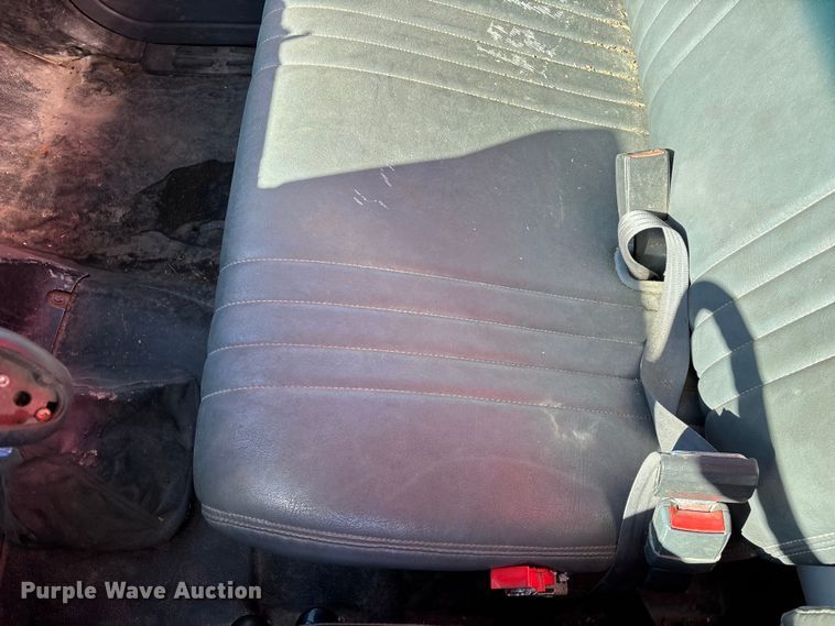 image for item FG0234 1990 GMC C7 grain truck