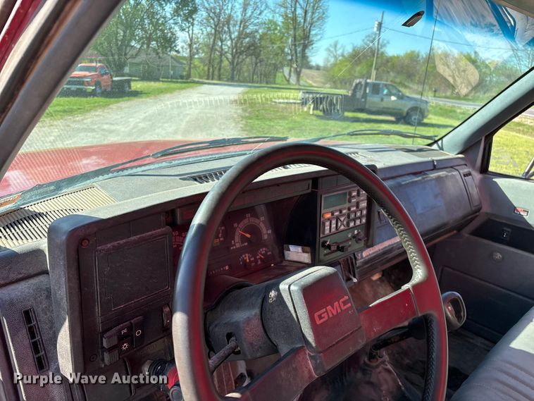 image for item FG0234 1990 GMC C7 grain truck