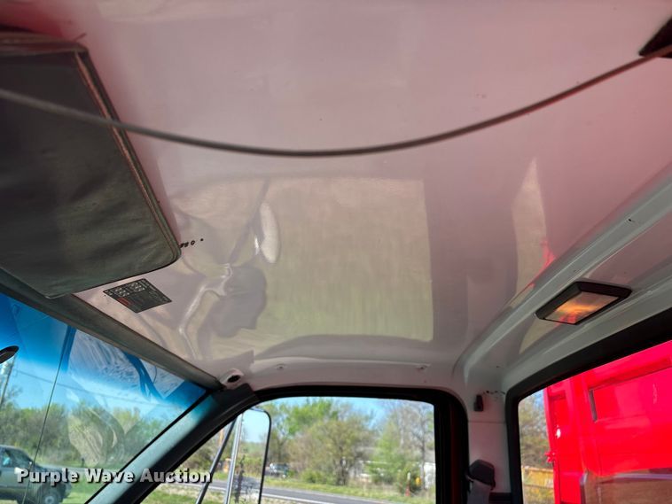 image for item FG0234 1990 GMC C7 grain truck