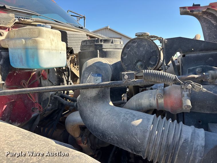 image for item FG0234 1990 GMC C7 grain truck