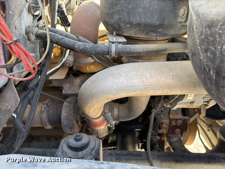 image for item FG0234 1990 GMC C7 grain truck