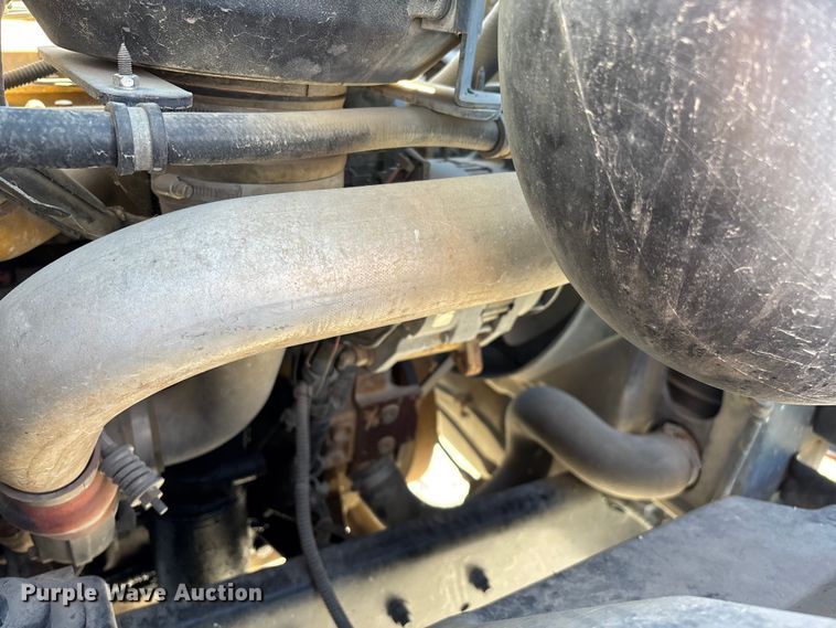 image for item FG0234 1990 GMC C7 grain truck