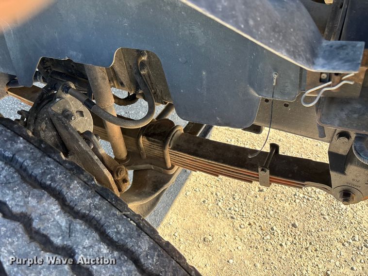 image for item FG0234 1990 GMC C7 grain truck