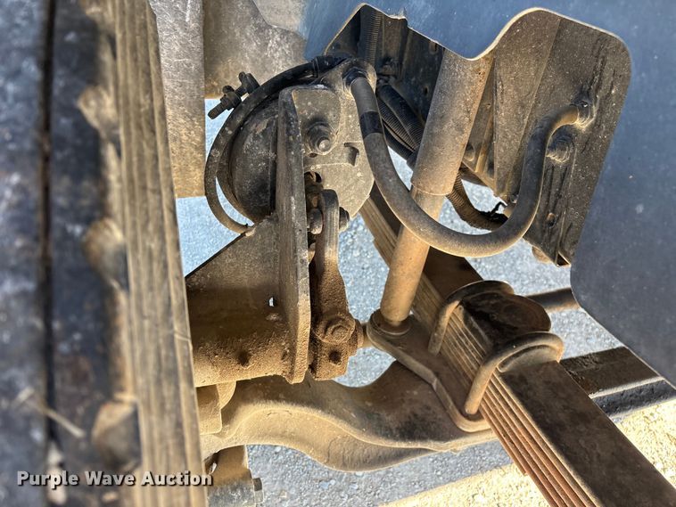 image for item FG0234 1990 GMC C7 grain truck