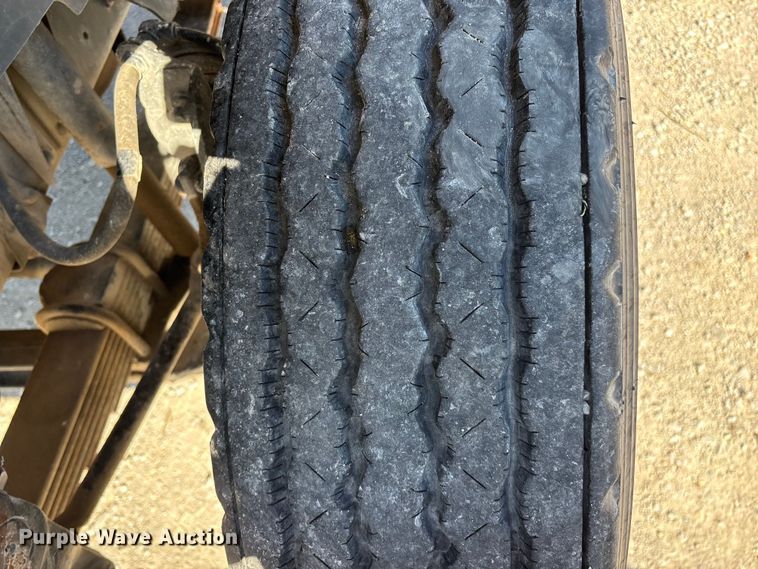 image for item FG0234 1990 GMC C7 grain truck