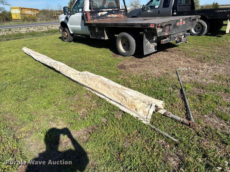 image for item FG0234 1990 GMC C7 grain truck