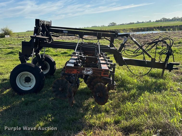 image for item FG0235 Tye 304-413 no-till drill caddy