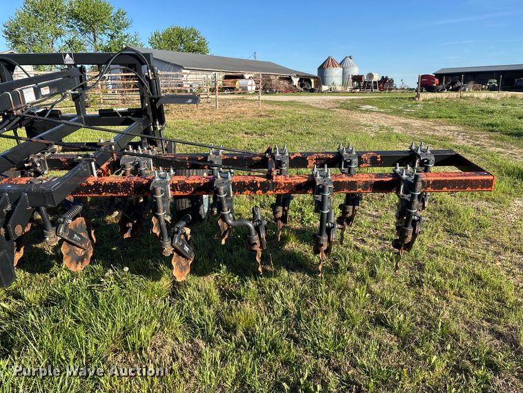 image for item FG0235 Tye 304-413 no-till drill caddy