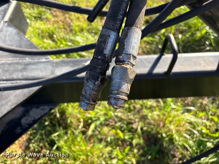 image for item FG0235 Tye 304-413 no-till drill caddy