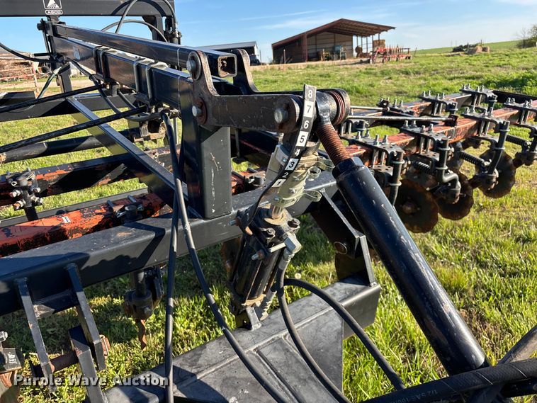 image for item FG0235 Tye 304-413 no-till drill caddy