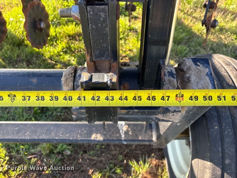 image for item FG0235 Tye 304-413 no-till drill caddy