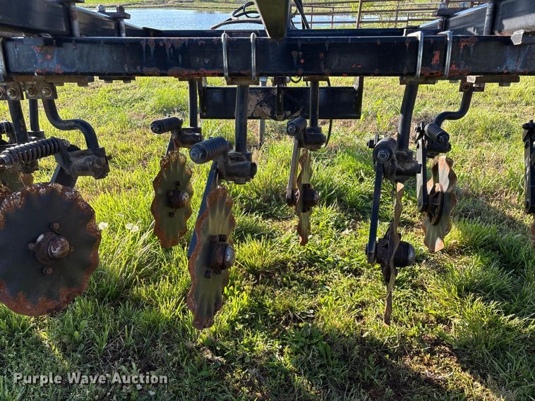 image for item FG0235 Tye 304-413 no-till drill caddy