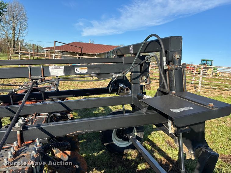 image for item FG0235 Tye 304-413 no-till drill caddy