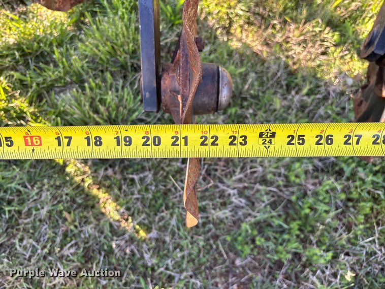 image for item FG0235 Tye 304-413 no-till drill caddy