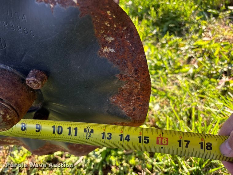 image for item FG0235 Tye 304-413 no-till drill caddy