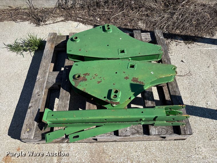 image for item FG0236 John Deere 640 loader parts