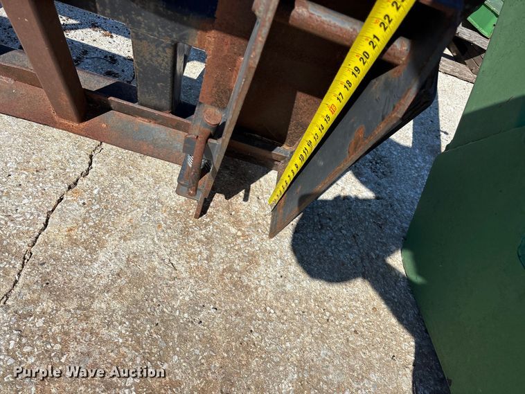 image for item FG0236 John Deere 640 loader parts