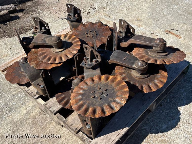 image for item FG0237 (13) no-till coulters