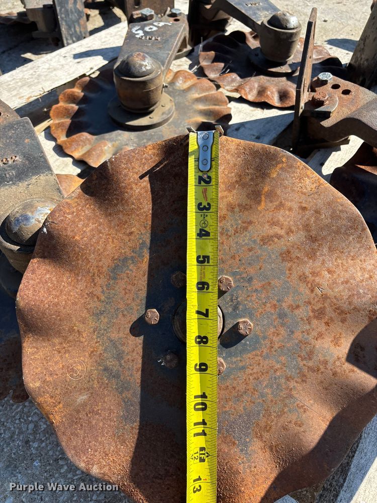 image for item FG0237 (13) no-till coulters