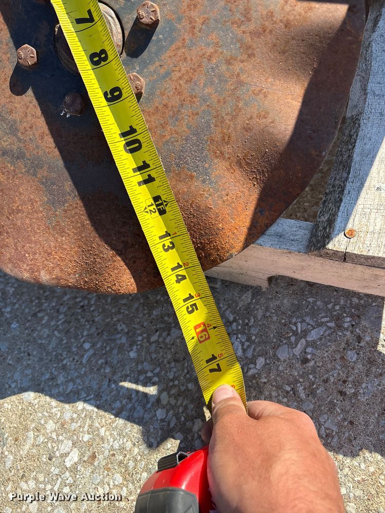 image for item FG0237 (13) no-till coulters